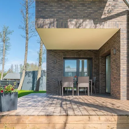 „perkunas“ Villa *